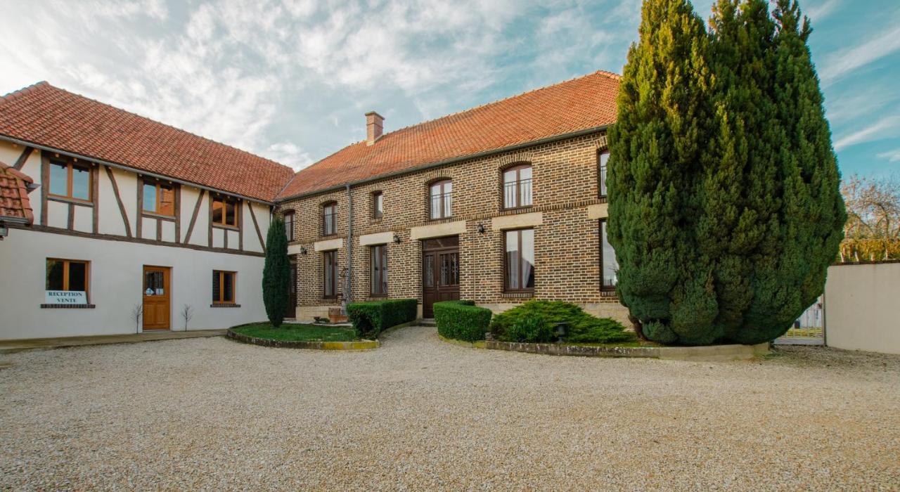 La Chambre D'Amis La Costignieres Montgueux Exterior foto